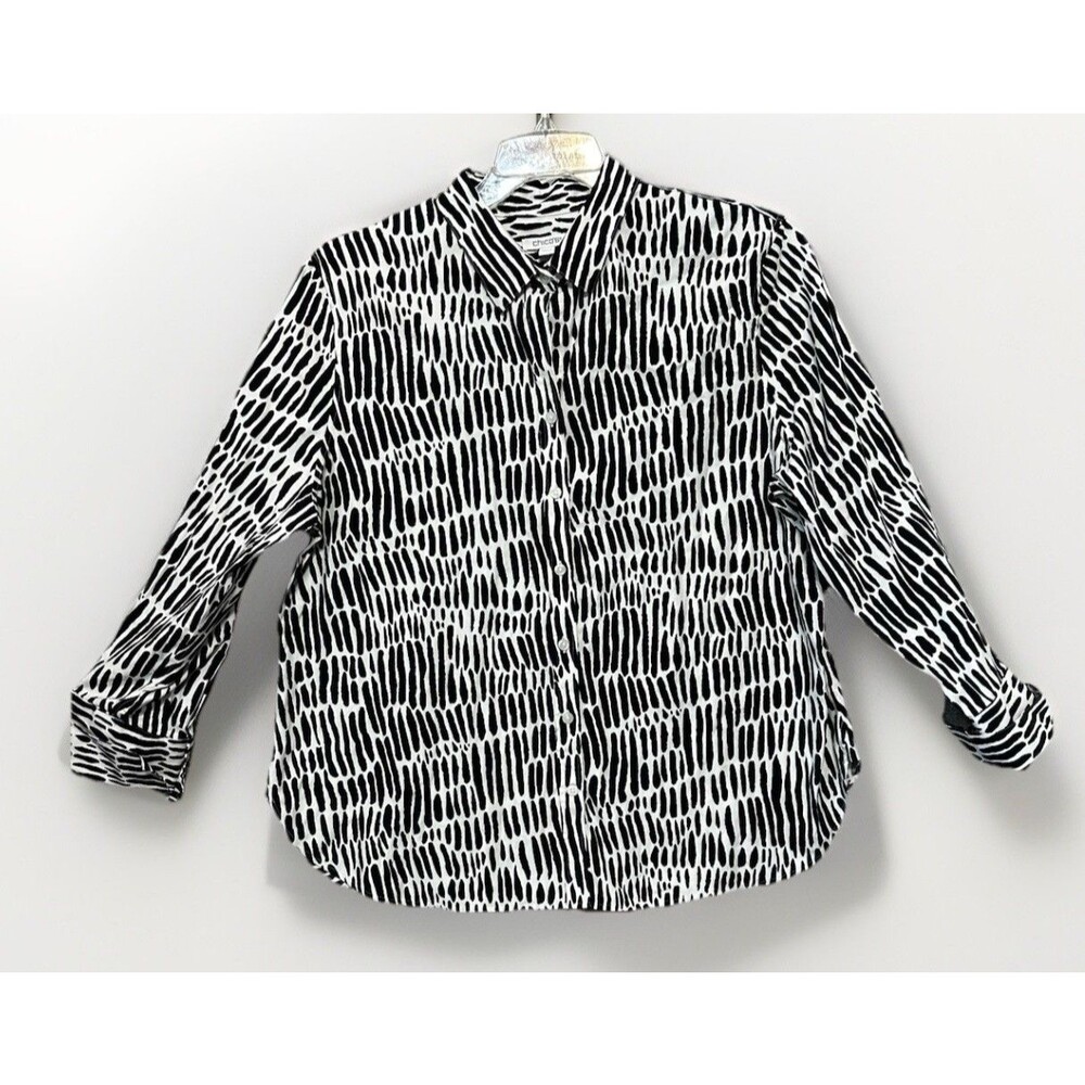 CHICO'S Blouse Black White Top Button Up Size 3, XL  Art Career 2 Casual